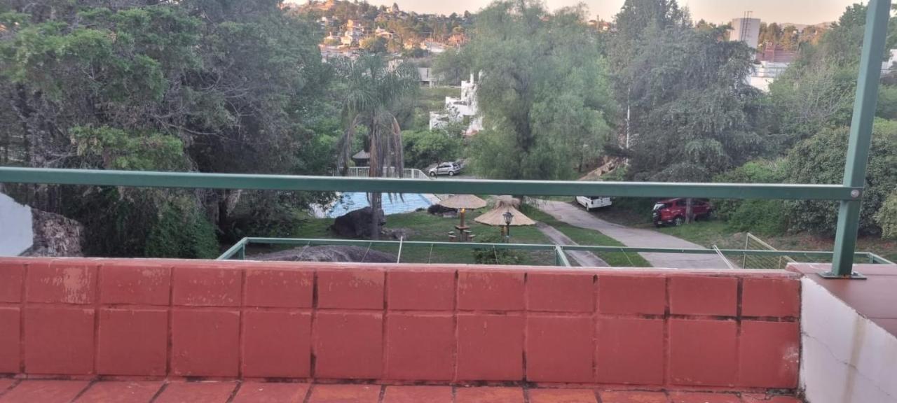 Departamentos Carlos Paz Bajada Al Lago Вилья-Карлос-Пас Экстерьер фото