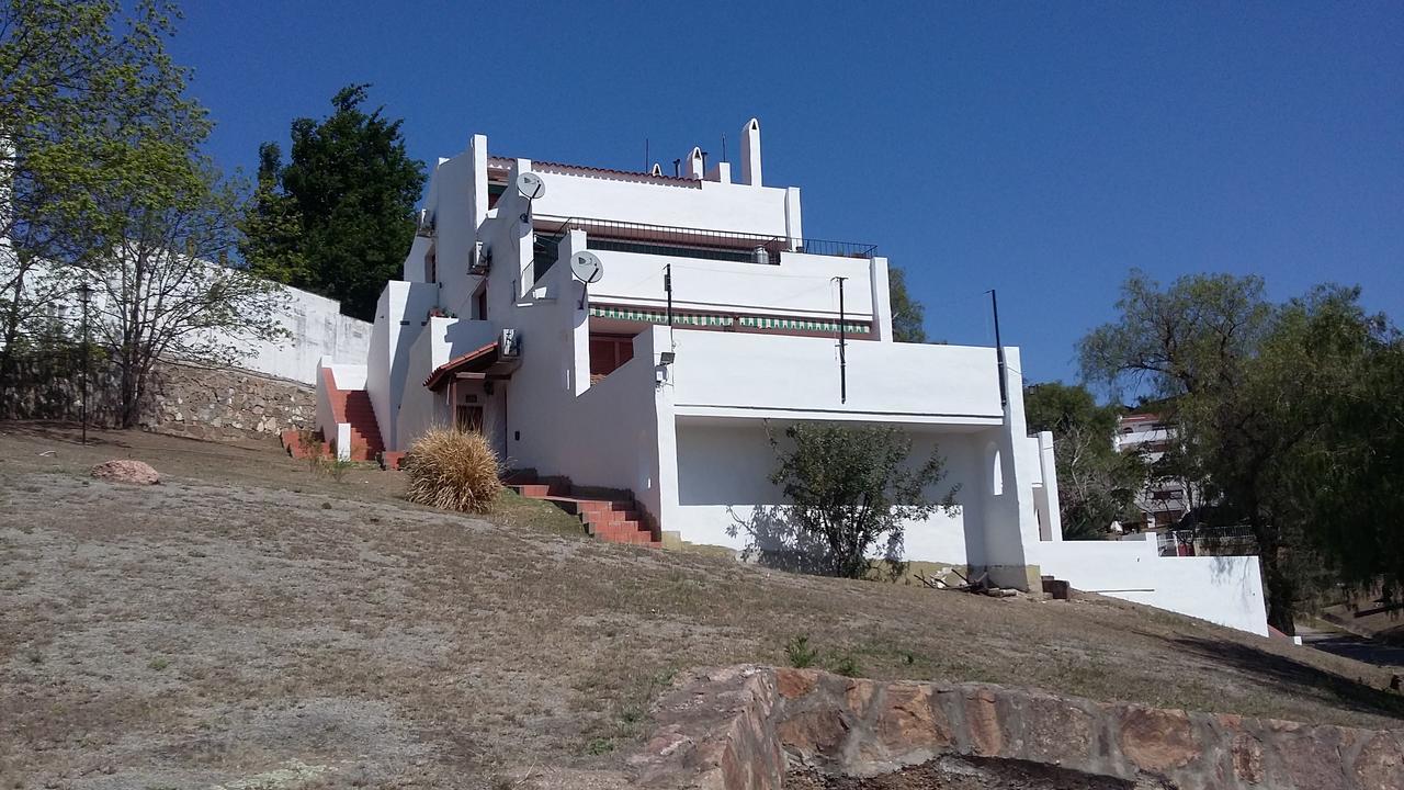 Departamentos Carlos Paz Bajada Al Lago Вилья-Карлос-Пас Экстерьер фото