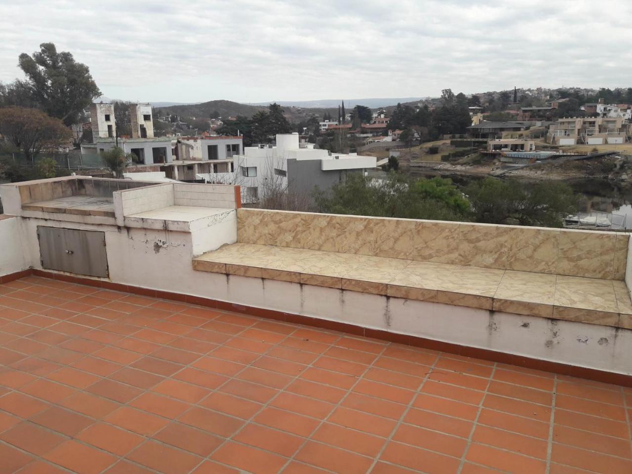 Departamentos Carlos Paz Bajada Al Lago Вилья-Карлос-Пас Экстерьер фото