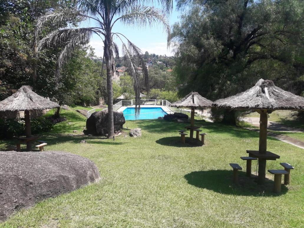 Departamentos Carlos Paz Bajada Al Lago Вилья-Карлос-Пас Экстерьер фото