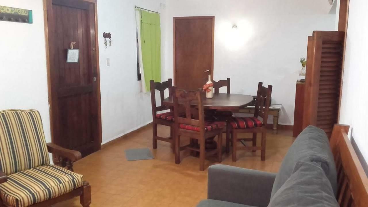 Departamentos Carlos Paz Bajada Al Lago Вилья-Карлос-Пас Экстерьер фото